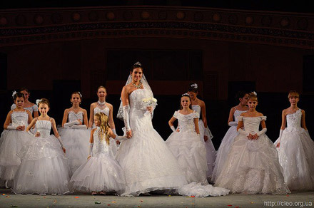 Девятый открытый фестиваль “Текстиль и мода 2011″ в Донецке (ФОТО)