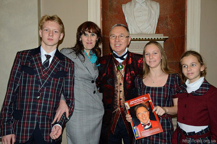 Девятый открытый фестиваль “Текстиль и мода 2011″ в Донецке (ФОТО)