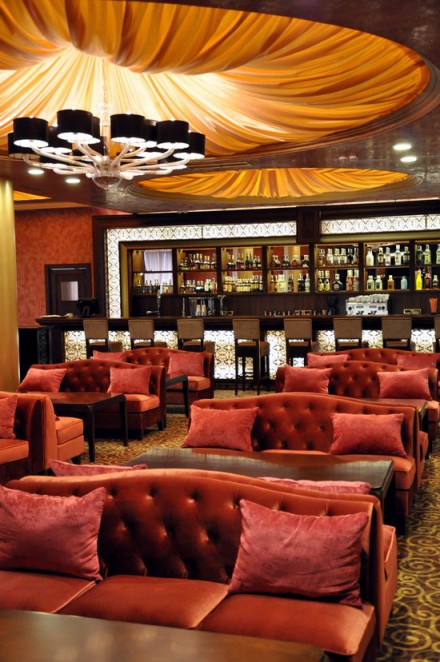 Гостиница "Шахтер Плаза" открылась в Донецке (Фото)