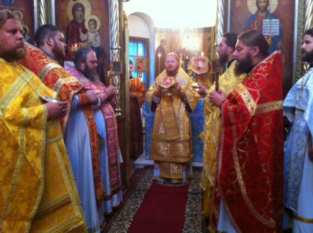 Делегация Донецкой епархии на молодежной конференции в Крыму