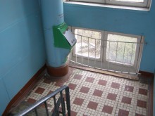 В отношении девушки, выкинувшей ребенка в мусоропровод, возбуждено уголовное дело