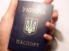 Янукович применил право вето к закону о биометрических паспортах