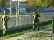 Министр обороны оценил подготовку своих офицеров на "слабенькую троечку"