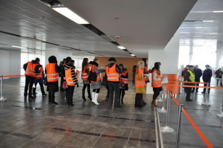 Волонтеры протестировали новый терминал донецкого аэропорта