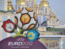 За 95 дней до Евро-2012 в "кассах" УЕФА осталось лишь 5% билетов на матчи