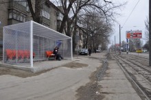 В Донецке появилась остановка в виде футбольных ворот