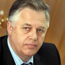 Симоненко обвинил Запад в давлении на Украину как при капитуляции в войне