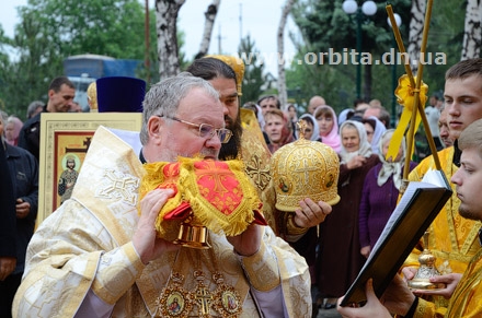 Освящение храма святых равноапостольных царей Константина и Елены Освящение храма святых равноапостольных царей Константина и Елены