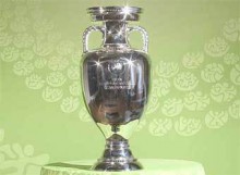 Главный трофей Евро-2012 в пятницу прибудет в Украину