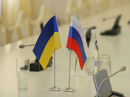 Азаров отметил преимущества СНГ перед ЕС