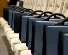 В Красноармейском районе поздравили госслужащих