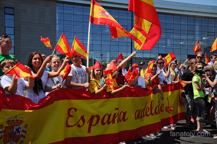 Сборная Испании прибыла в Донецк Сборная Испании прибыла в Донецк