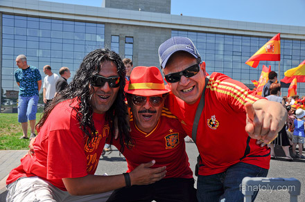 Сборная Испании прибыла в Донецк Сборная Испании прибыла в Донецк