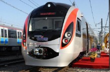 Поезд Hyundai сообщением Донецк-Киев сломался возле Полтавы