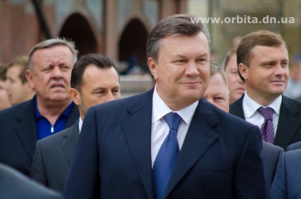 Янукович Янукович