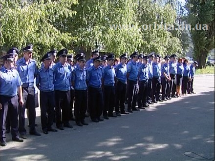 В Красноармейске открыли мемориальную доску в память о погибшем милиционере (ФОТО) В Красноармейске открыли мемориальную доску в память о погибшем милиционере (ФОТО)