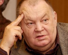 Умер сценарист фильма "Москва слезам не верит"