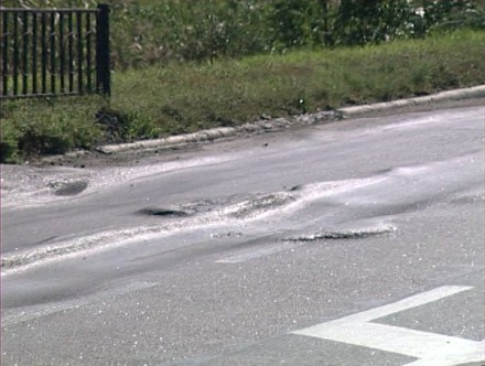 Свершилось! В Красноармейске ремонтируют дороги (ФОТО)