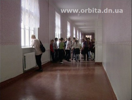 В одной из старейших школ Красноармейска идёт ремонт