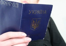 Украинцы смогут получить паспорта даже в день выборов