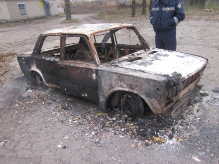 В Красноармейске сжигают автомобили
