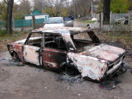 В Красноармейске сжигают автомобили