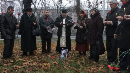 В Донецке чернобыльцы провели панихиду, посвященную годовщине смерти Геннадия Коноплева 