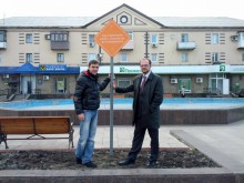 В Димитрове появился странный знак, с которым все фотографируются