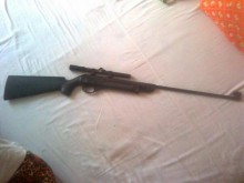 В Донецкой области учитель на уроке подстрелил школьника В Донецкой области учитель на уроке подстрелил школьника