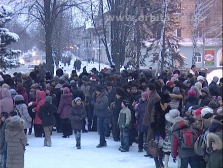 В Красноармейске открыли главную елку города