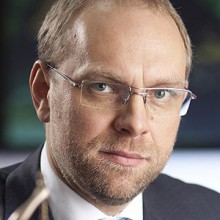 Суд лишил Власенко депутатского мандата