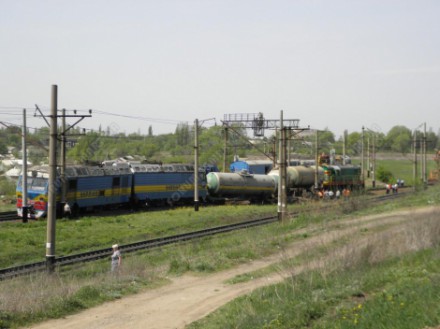 В Донецкой области сошли с рельс цистерны для аммиака