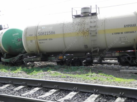 В Донецкой области сошли с рельс цистерны для аммиака