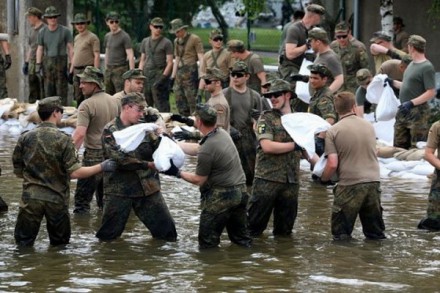 В Германии вода прорвала дамбу
