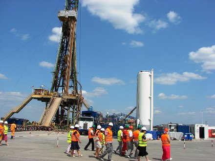 «Шелл» інформує