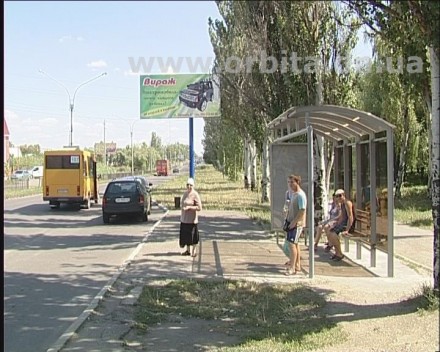 В Красноармейске появились два новеньких остановочных комплекса (ФОТО)