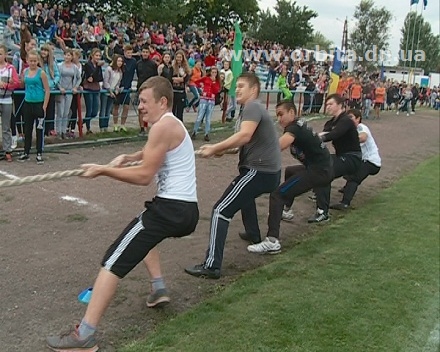 В Димитрове ко Дню физкультуры и спорта провели спартакиаду