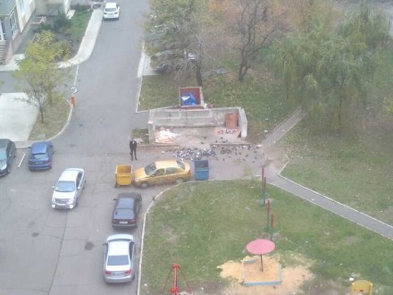 Как донецкие мусорщики мстят наглым водителям 