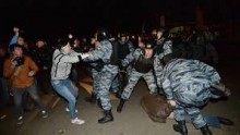 Беспорядки в Бирюлево. Сотни арестованных и перевернутые авто