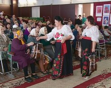 Подопечных Белицкого дома-интерната поздравили с Днем инвалидов