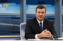 В.Янукович пообещал, что социальные выплаты в 2014 году сокращаться не будут