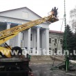 В Красноармейске начали устанавливать главную ёлку города