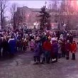 6 Дедов Морозов, 6 Снегурочек и салют! В Красноармейске открыли ёлку