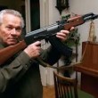 Умер легендарный конструктор оружия М. Калашников