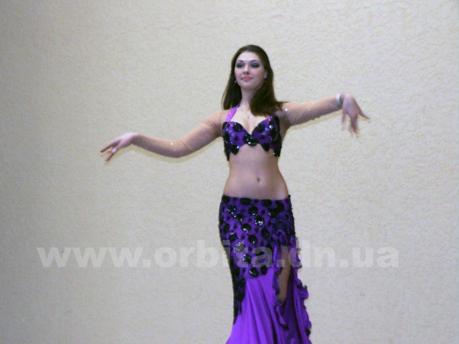 В Красноармейском педучилище сегодня выбирали «Мисс» по евростандартам