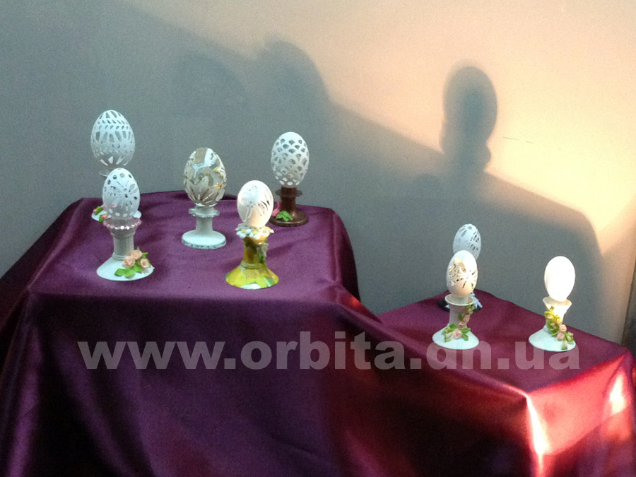 Жительница Красноармейского района презентовала выставку пасхальных яиц