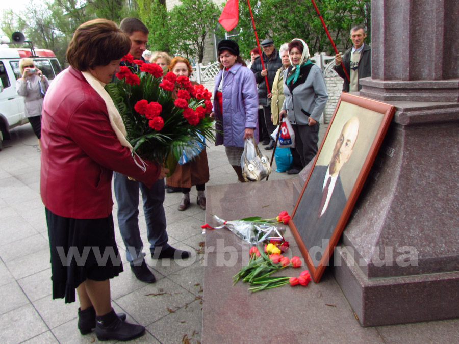 В день рождения Ленина красноармейские коммунисты провели митинг