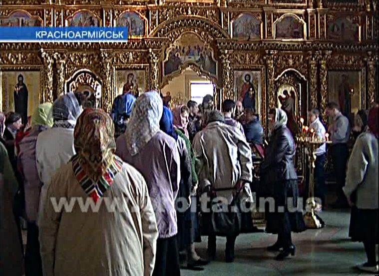 В Великий четверг в храмах города прошли богослужения