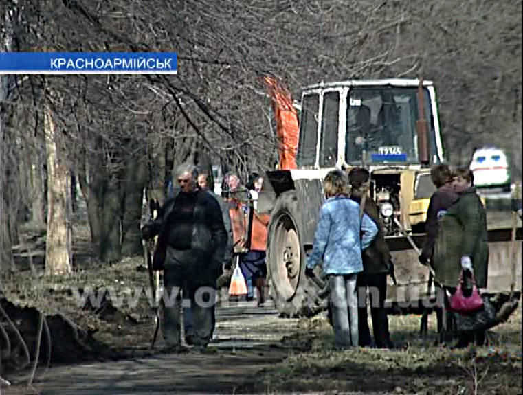 На призыв властей выйти на субботник откликнулись не все