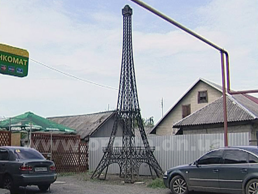 В Родинском появилась Эйфелева башня